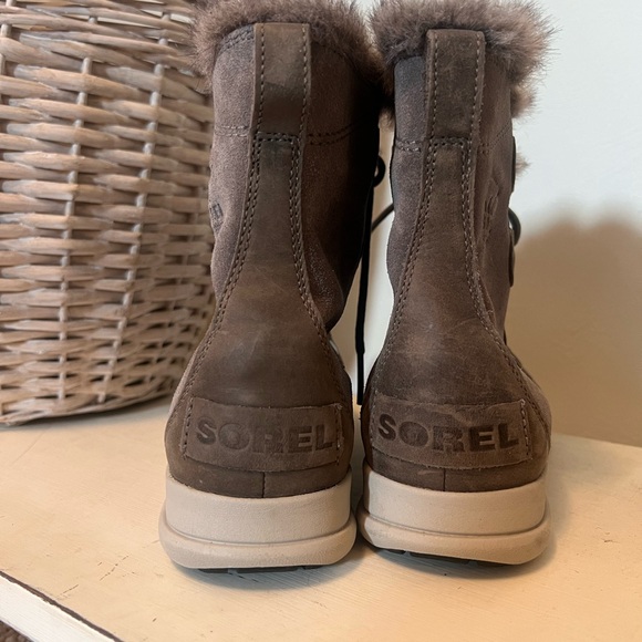 SOREL Snow Boots size 7 - Picture 6 of 10